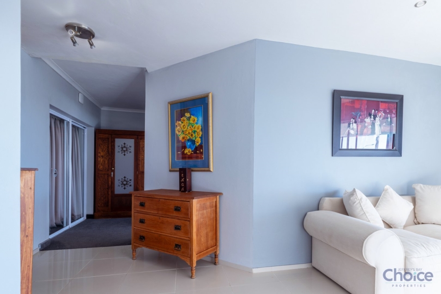 5 Bedroom Property for Sale in Jeffreys Bay Central Eastern Cape